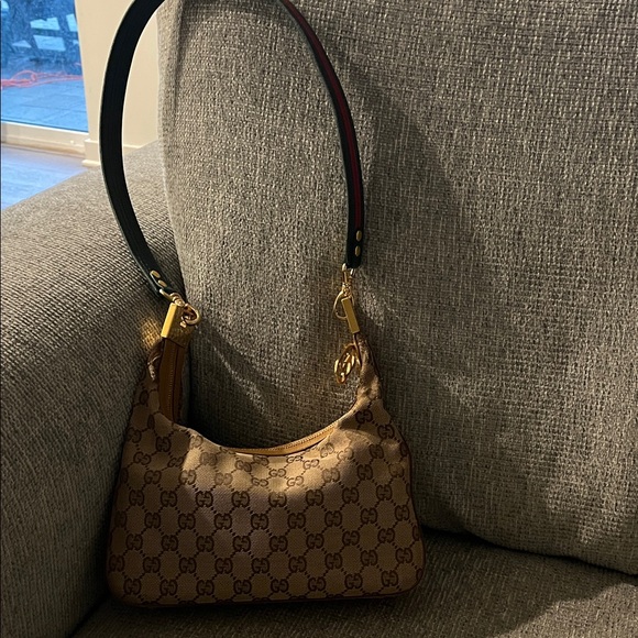 Gucci Tan and Green Monogram Shoulder Bag - Picture 2 of 7